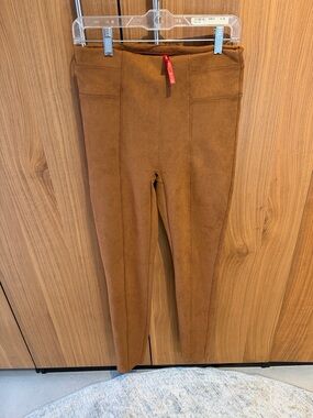 SPANX Suede-Look Leggings in Camel Brown size medium Long